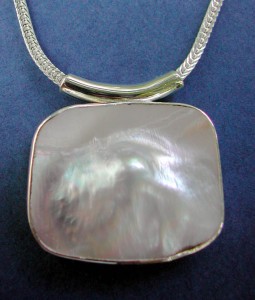 mabe pearl pendant